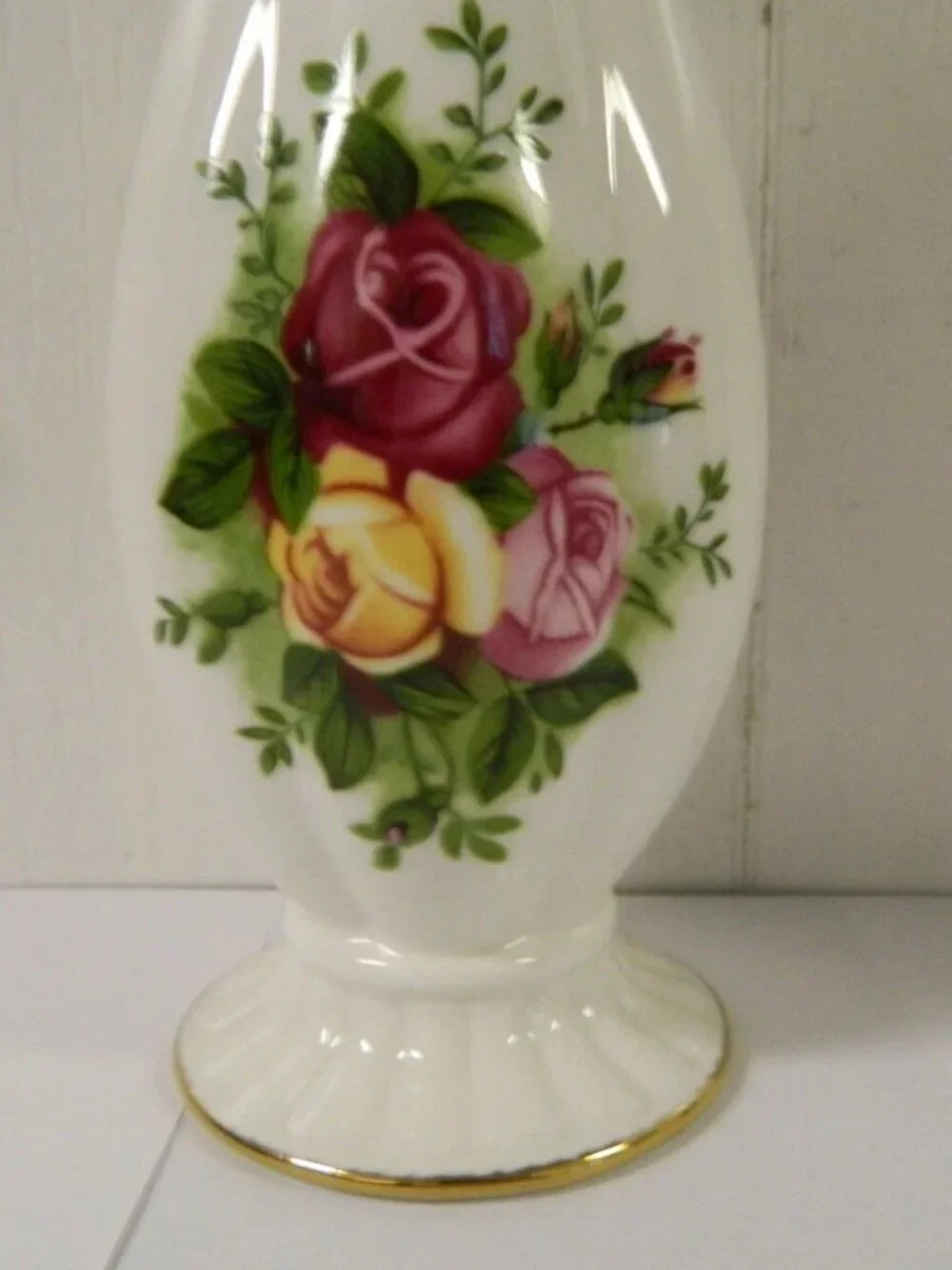 Royal Albert Old Country Roses Tall Scalloped Flower Vase 10 